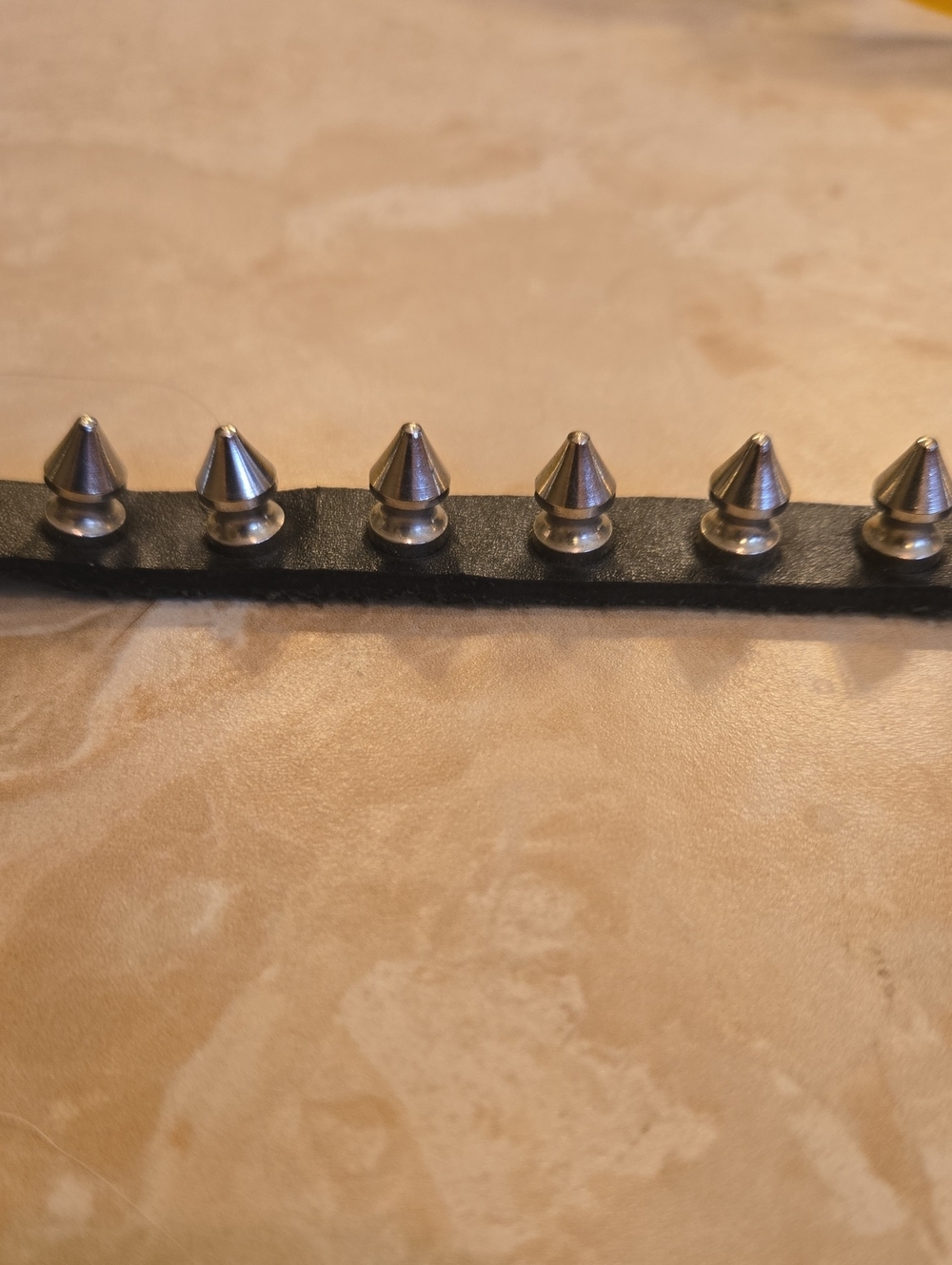 UNISEX OS Black Studded Leatherette Bracelet with Silver Buckle